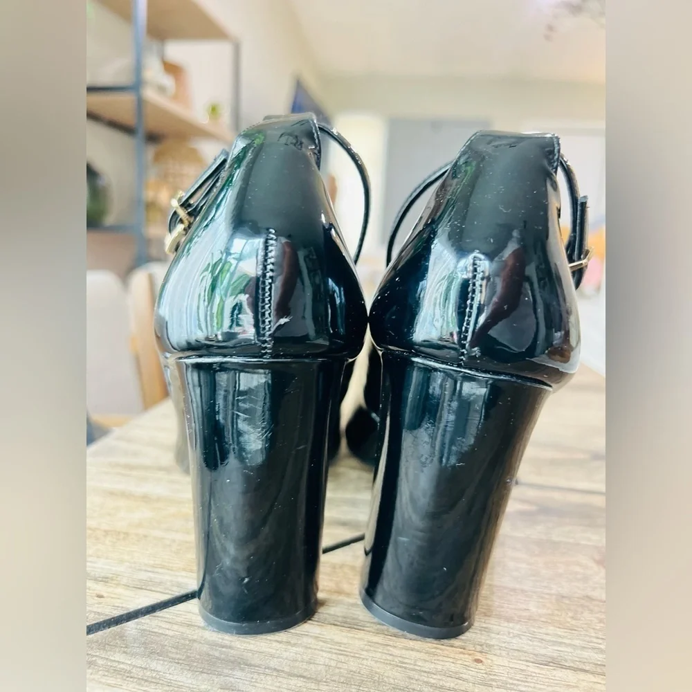 ZARA Patent Heels With Ankle Strap black color size 39